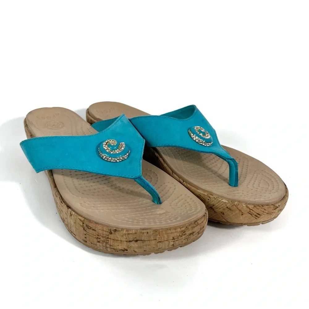 Crocs Womens Seashell Rhinestone Charm Turquoise Blue Thong Flop Flop Sandals 10 - Picture 1 of 5